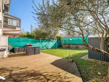 Bron 69500 Achat / Vente maison 3 pièces t3 au dernier étage parking