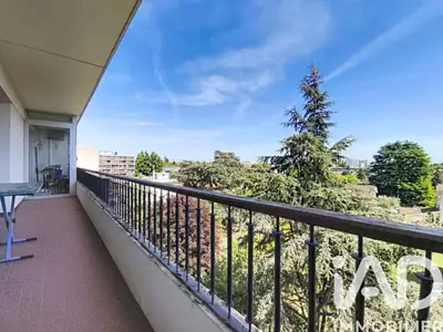 Bron 69500 Achat / Vente appartement 4 pièces t4 au dernier étage parking