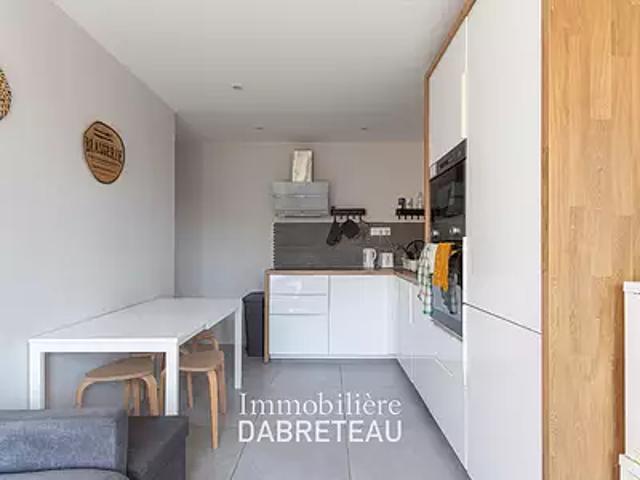 Bron 69500 Location appartement 5 pièces t5 terrasse