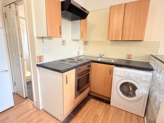 Brondesbury Park, London NW2, Studio to rent, £1,278 pcm | PrimeLocation