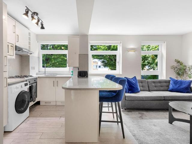 Brondesbury Road, Queens Park NW6, 2 bed property to rent, £2,950 pcm | PrimeLocation