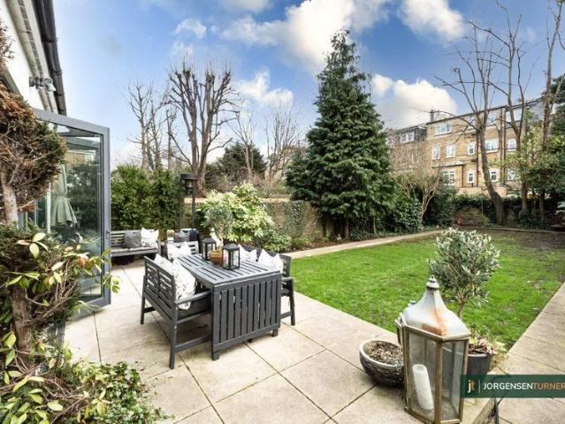 Brondesbury Road, Queens Park, London NW6, 2 bed flat to rent, £3,100 pcm | PrimeLocation