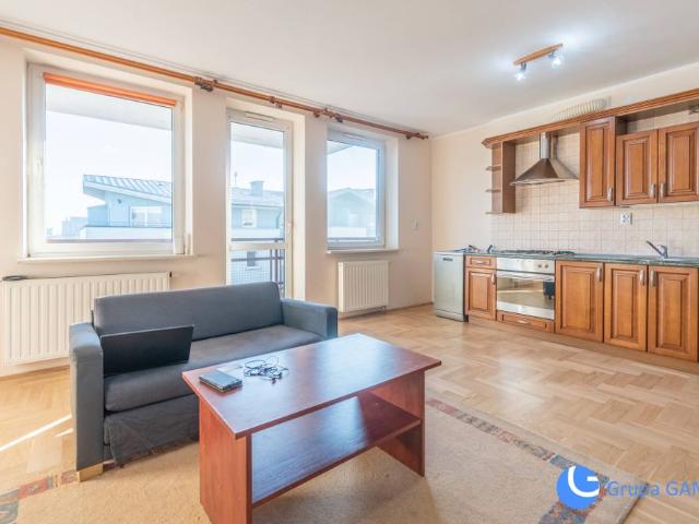 Bronowice|70 mkw|3 pok.|Dwupoziomowe|2 balkony