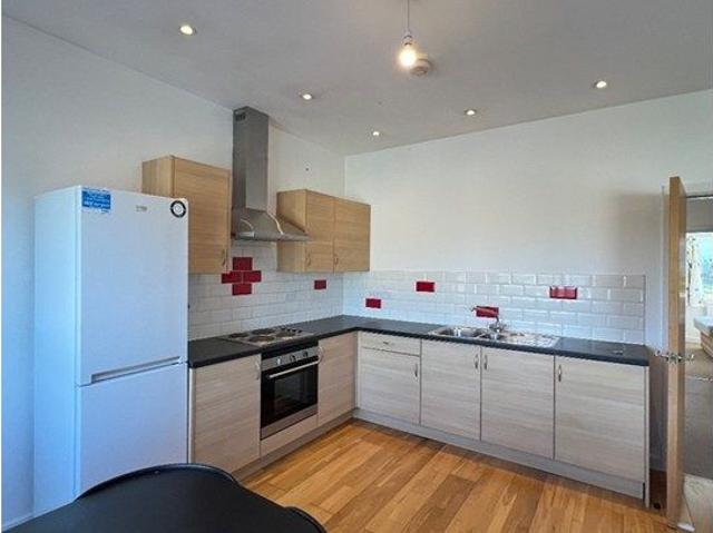 Bronwydd Road, Carmarthen SA31, 2 bed flat to rent, £950 pcm | PrimeLocation