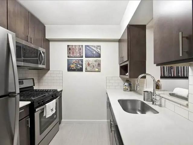 Bronx NY 10468 LS103378578