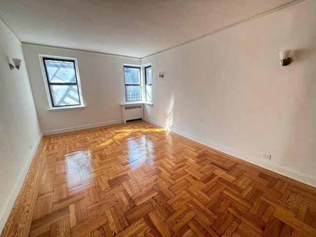 Bronx NY 10468 LS96458342