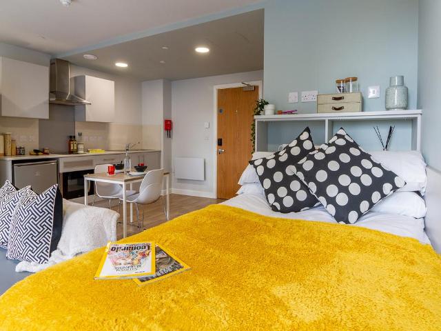 Bronze Studio at The Refinery, 6. Studio to rent £1,127 pcm £260 pw