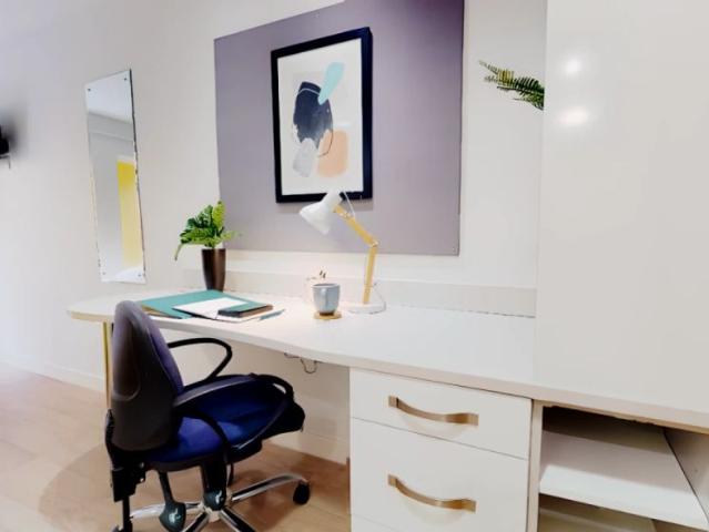 Bronze Studio
