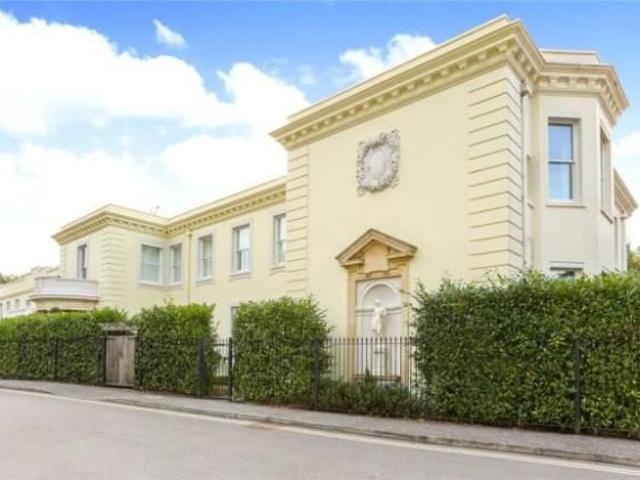 Brook Avenue, Ascot SL5, 2 bed flat to rent, £1,650 pcm | PrimeLocation