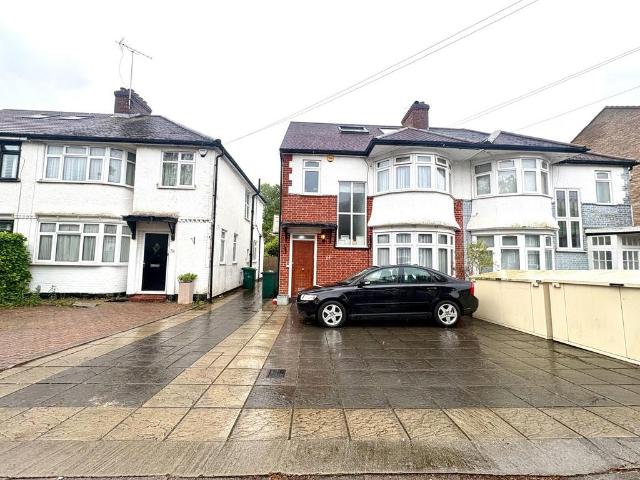 Brook Avenue, Edgware HA8 5 bed semi detached house to rent £3,500 pcm £808 pw