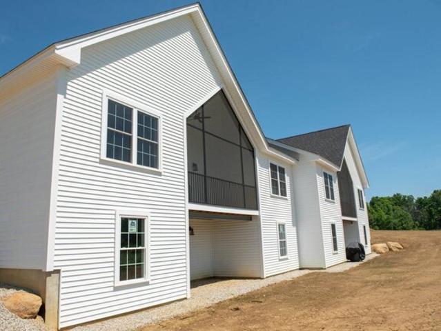 Brook Cir, Northwood, Condo For Sale