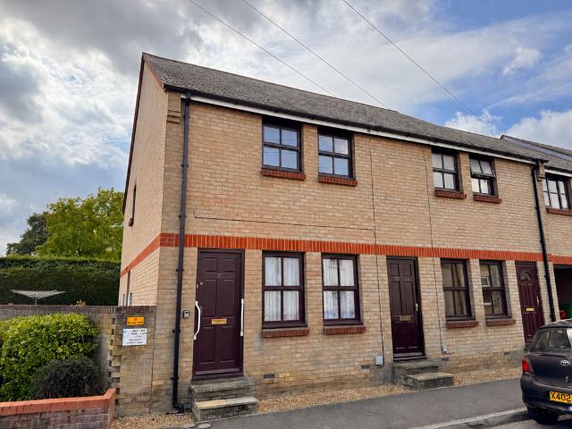Brook Dam Lane, Soham, Cambridgeshire 1 bed flat to rent £875 pcm £202 pw