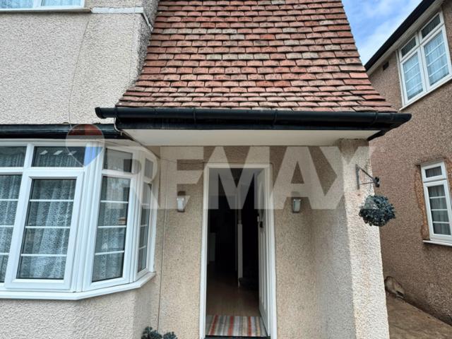 Brook Drive, Harrow HA1 4 bed semi detached house to rent £2,650 pcm £612 pw