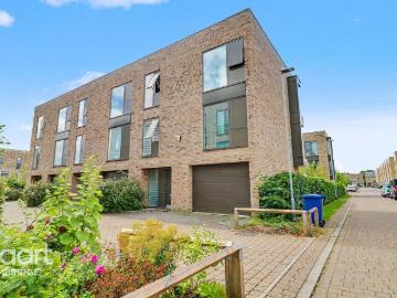 Brook End Close, CAMBRIDGE 5 bed end of terrace house to rent £3,500 pcm £808 pw
