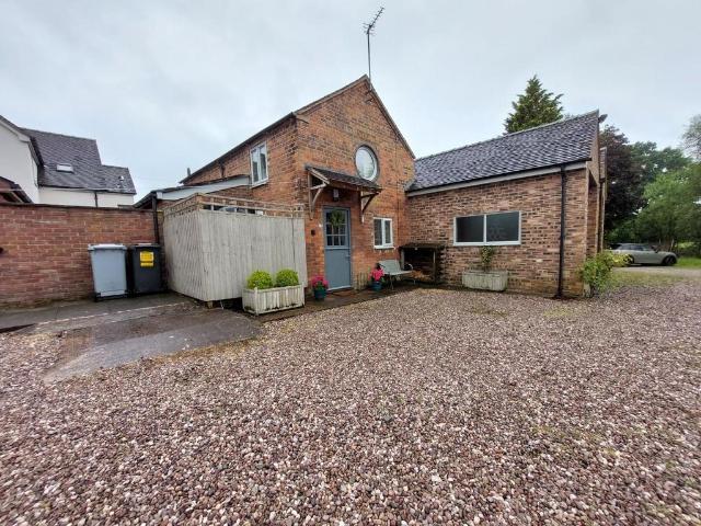 Brook Lane, Burland CW5 2 bed detached house to rent £895 pcm £207 pw
