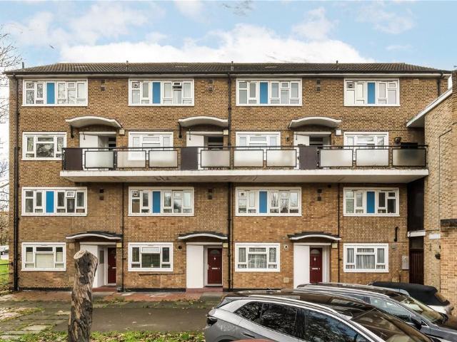 Brook Lane, London, SE3 2 bed maisonette to rent £1,600 pcm £369 pw