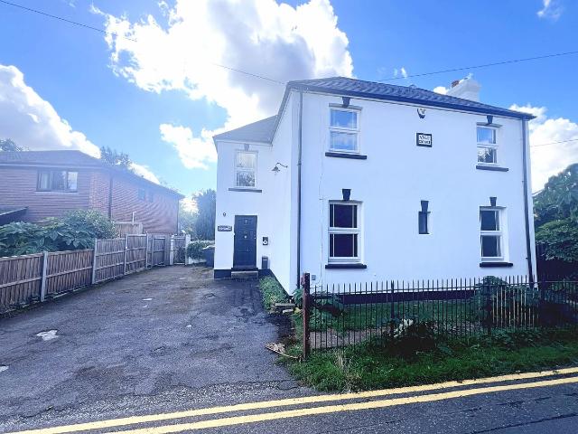 Brook Lane, Snodland ME6, 4 bed property to rent, £2,000 pcm | PrimeLocation