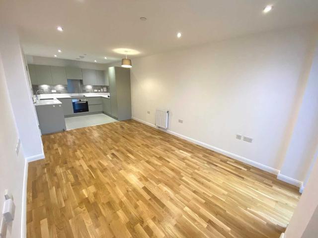 Brook Road, Borehamwood WD6, 1 bed flat to rent, £1,495 pcm | PrimeLocation