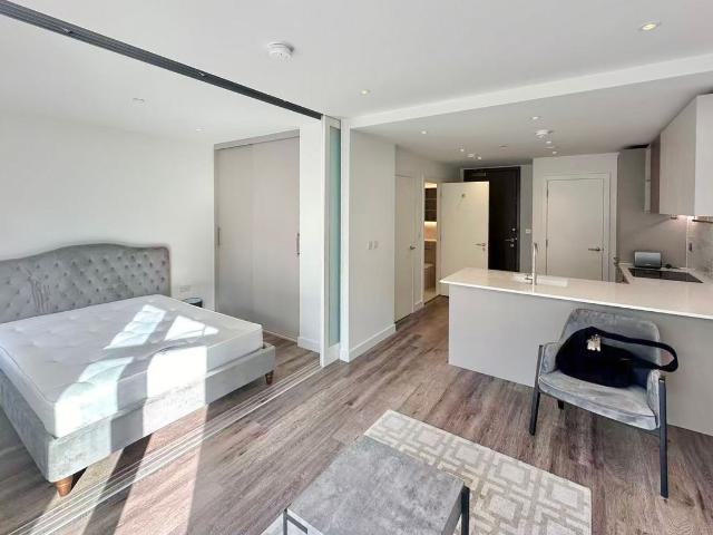 Brook Road, London N8, Studio to rent, £1,907 pcm | PrimeLocation