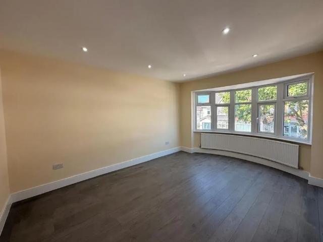 Brook Road, Thornton Heath CR7, 5 bed semi detached house to rent, £4,600 pcm | PrimeLocation