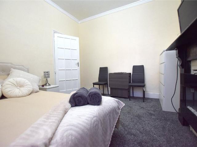 Brook Road, Thornton Heath CR7, 1 bed property to rent, £820 pcm | PrimeLocation