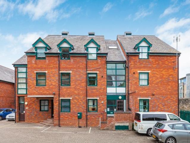 Brook Street, Central Oxford OX1, 1 bed flat to rent, £1,800 pcm | PrimeLocation