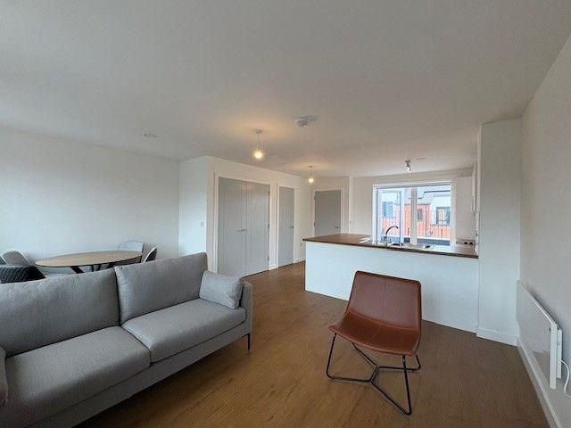 Brook Street, Bolton BL1, 2 bed maisonette to rent, £1,295 pcm | PrimeLocation