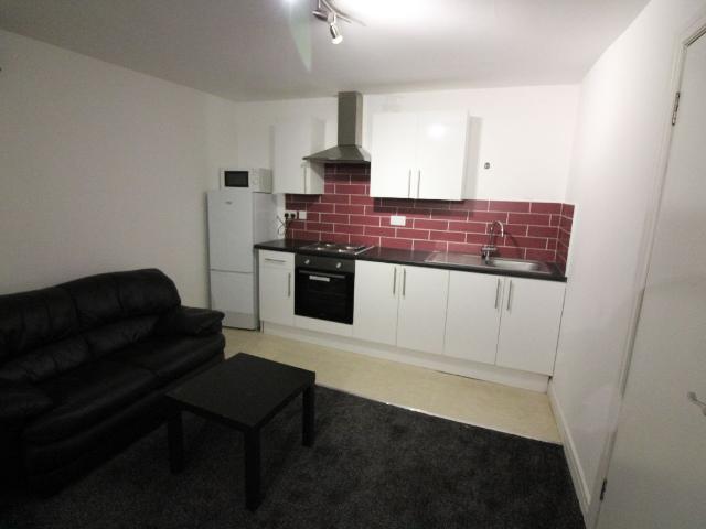 Brook Street Flat 2, Preston PR1, Studio to rent, £576 pcm | PrimeLocation