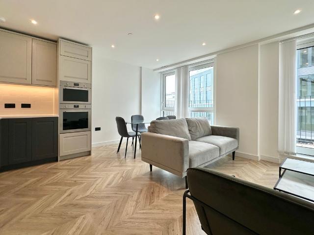 Brook Street, Kingston Upon Thames KT1, 2 bed flat to rent, £3,250 pcm | PrimeLocation