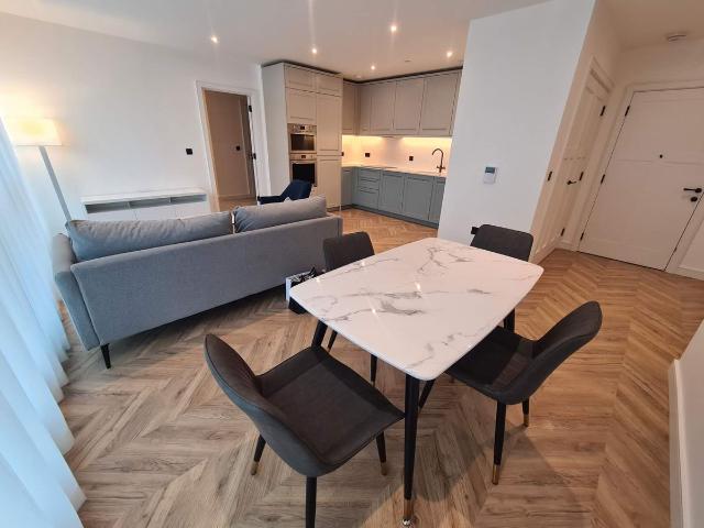 Brook Street, Kingston Upon Thames KT1, 2 bed flat to rent, £3,200 pcm | PrimeLocation