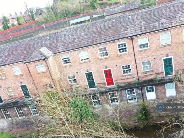 Brook Street, Macclessfield, SK11 2 bed flat to rent £900 pcm £208 pw