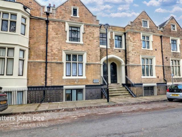 Brook Street, STOKE ON TRENT 1 bed apartment to rent £795 pcm £183 pw