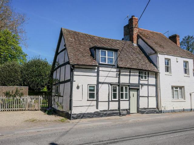 Brook Street, Sutton Courtenay OX14 2 bed semi detached house to rent £1,600 pcm £369 pw