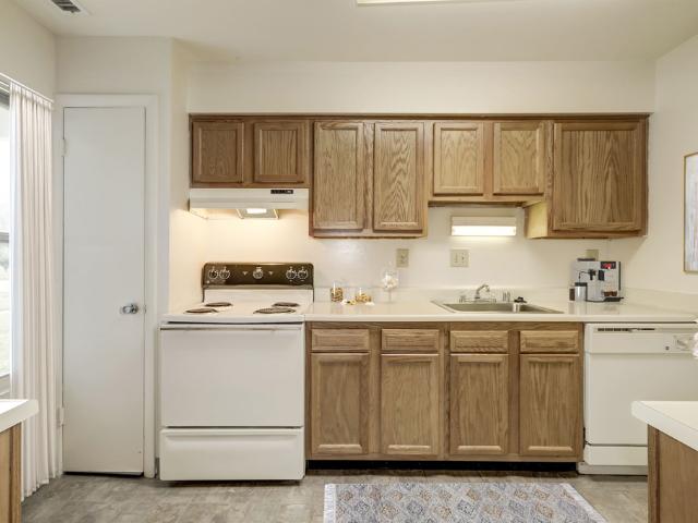 Brookmont Apartments 1 Bedroom Apartment for Rent at 2001 Wedgewood Pl, Waldorf, MD 20602 St. Charles