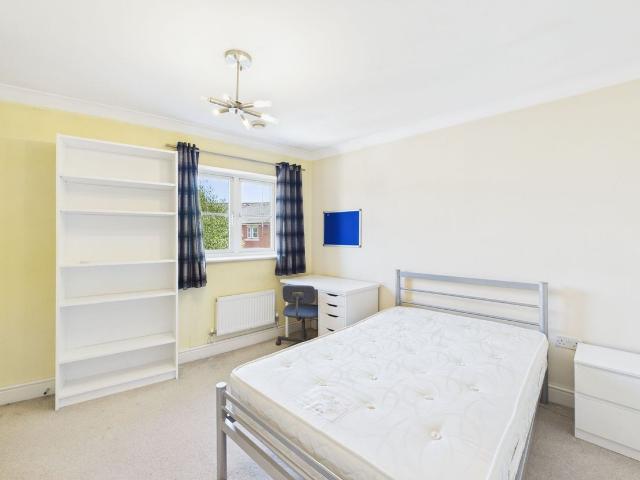 Brookbank Close, Cheltenham GL50, 1 bed property to rent, £625 pcm | PrimeLocation