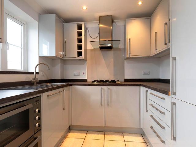 Brookbank Close, Cheltenham GL50, 2 bed flat to rent, £1,200 pcm | PrimeLocation