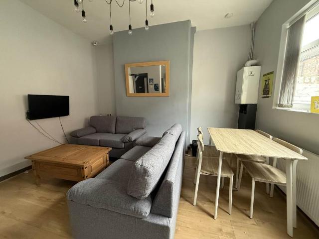 Brookdale Road, Wavertree, Liverpool 4 bed house share to rent £2,253 pcm £520 pw