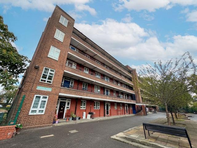 Brooke Road, Hunsdon House Brooke Road E5, 1 bed flat to rent, £1,800 pcm | PrimeLocation