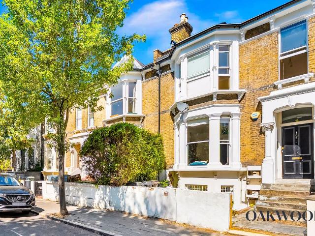 Brooke Road, London N16, 2 bed flat to rent, £3,250 pcm | PrimeLocation