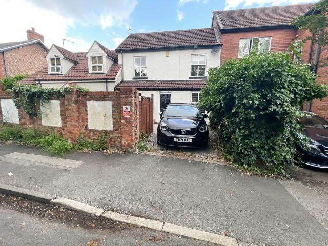 Brookfield Avenue, Timperley WA15, 3 bed terraced house to rent, £1,750 pcm | PrimeLocation