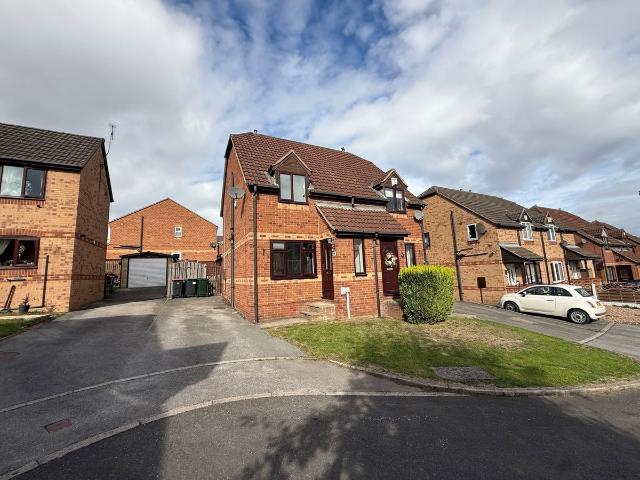 Brookfield Close, Rotherham S65, 2 bed property to rent, £950 pcm | PrimeLocation