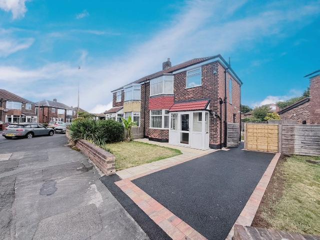 Brookhead Drive, Cheadle SK8, 3 bed property to rent, £1,700 pcm | PrimeLocation