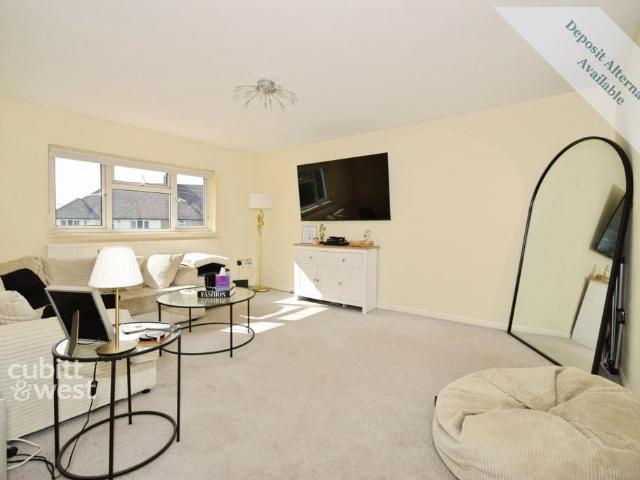 Brookhill Road, Copthorne, RH10 2 bed apartment to rent £1,350 pcm £312 pw