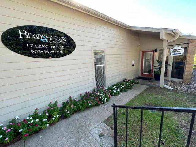 Brookhollow Tyler Apartments 1 Bedroom Apartment for Rent at 202 Thigpen Dr, Tyler, TX 75703