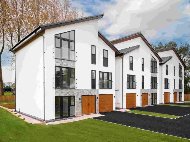Brookhouse Drive, Marklands, Lostock Hall, Preston, Lancashire PR5, 5 bed detached house to rent, £3,000 pcm | PrimeLocation