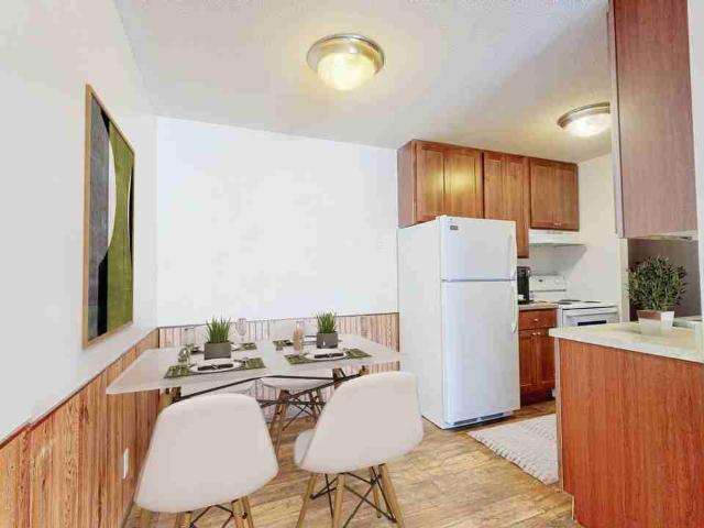 Brooklyn Crossing 2 Bedroom Apartment for Rent at 1701 69th Ave N, Brooklyn Center, MN 55430 Brooklyn Center