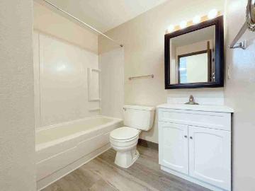 Brooklyn Heights 2 Bedroom Apartment for Rent at 411 8th St Sw, Minot, ND 58701