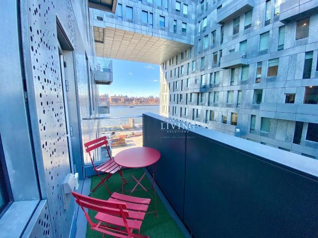 Brooklyn NY 11211 42800861