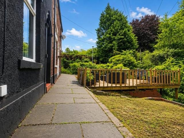 Brookland Street, Rochdale, Lancashire 2 bed terraced house to rent £950 pcm £219 pw