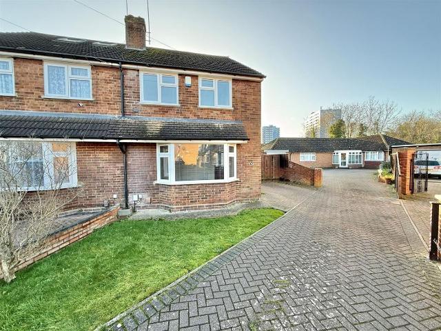 Brooklands Close, Luton LU4, 3 bed semi detached house to rent, £1,600 pcm | PrimeLocation